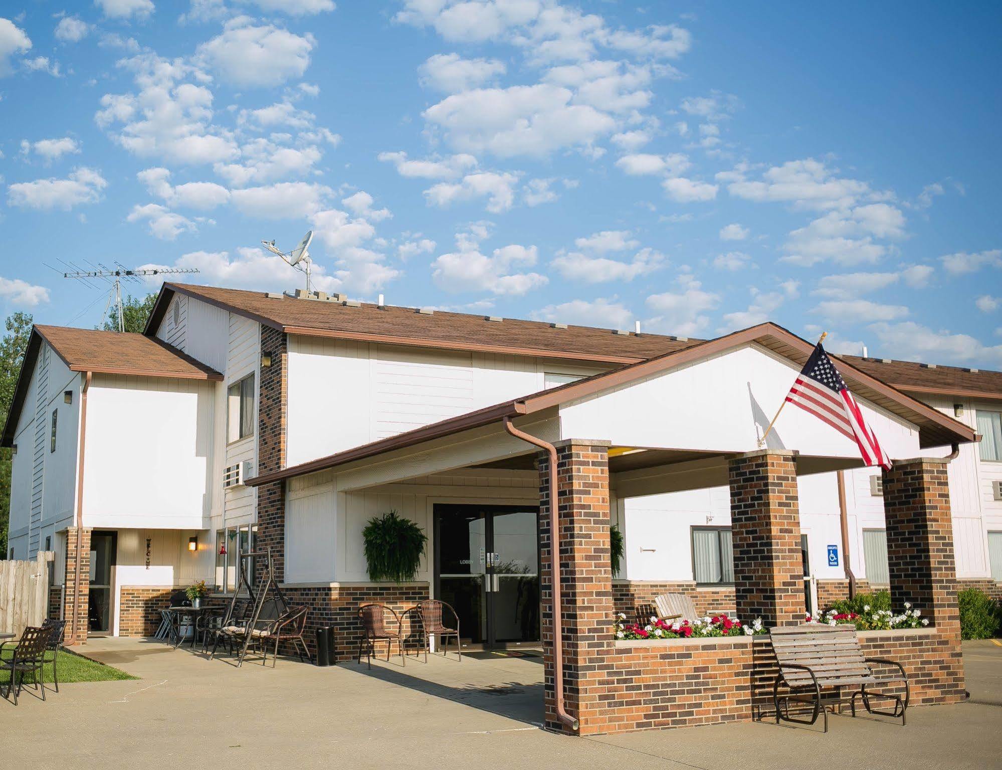 Covered Bridge Inn Winterset Экстерьер фото